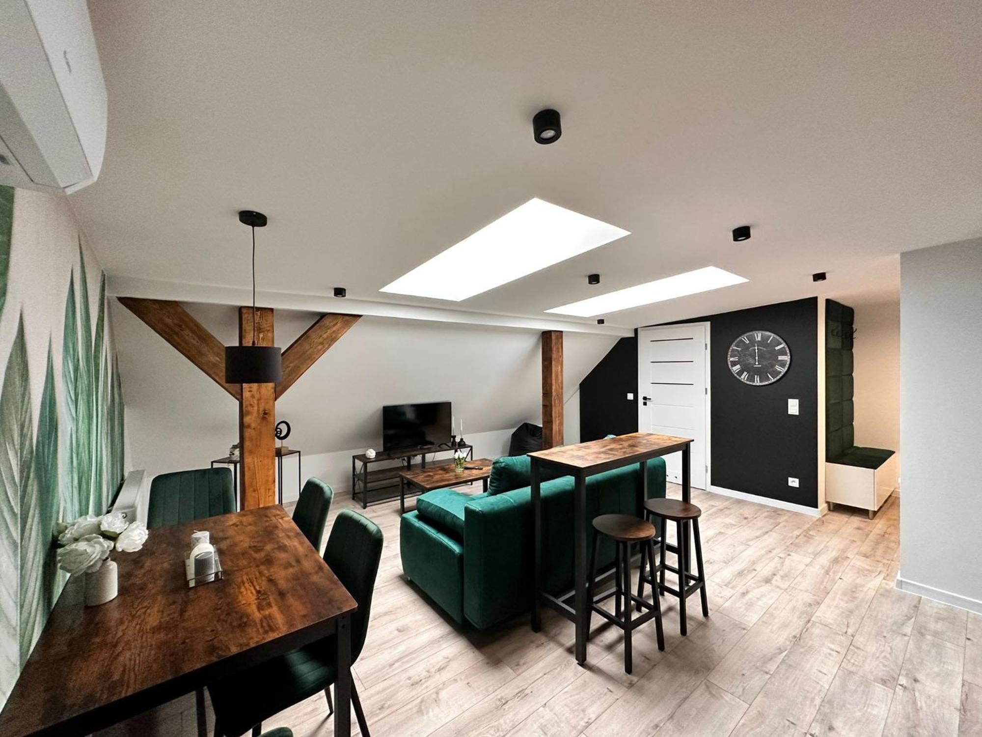 Kobiela Luxury Loft Center